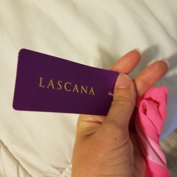 Venus Hot pink swim top - Picture 3 of 4